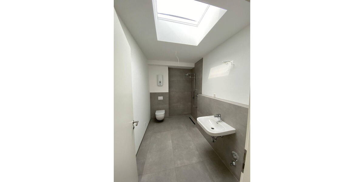Etagenwohnung Köln-Lövenich Lövenich - 2 Zimmer, 53 m&sup2;, 1.250&euro; | Angebot:26522244