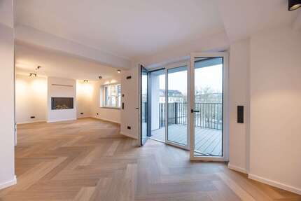 Wohnung zum Mieten in Düsseldorf 3.950 € 151.74 m² 5 zimmer