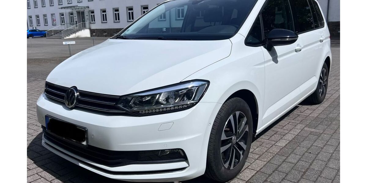 VW Touran 43.650 km 22.999 &euro; Wuppertal 42103