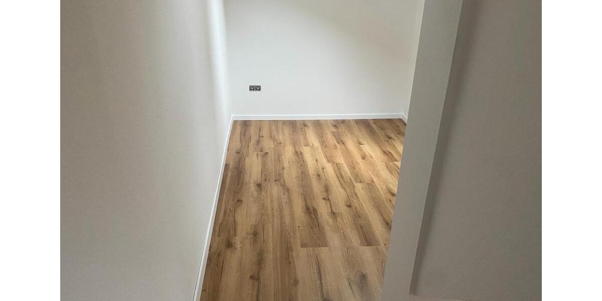 Mehrfamilienhaus, Wohnhaus Wuppertal Gemarkung Vohwinkel - 16 Zimmer, 500 m&sup2;, 765.000&euro; | Angebot:26698959