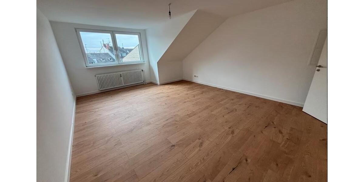 Dachgeschoßwohnung Düsseldorf Stadtbezirk 8 - 2 Zimmer, 67 m&sup2;, 995&euro; | Angebot:25922828