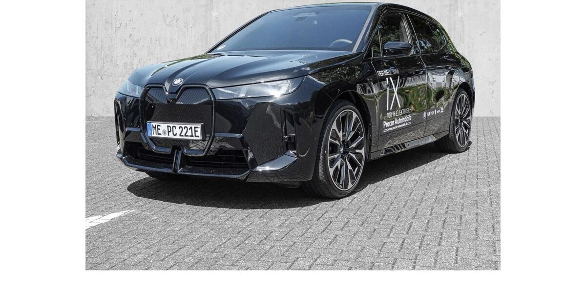 BMW iX 11.900 km 76.740 &euro; Hilden 40721