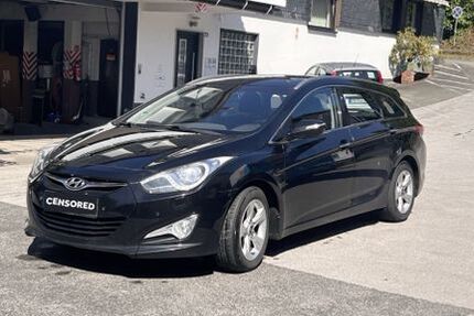Hyundai i40 185.000 km 4.100 &euro; Remscheid 42899