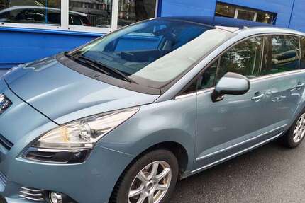 Peugeot 5008 118.000 km 5.600 € Ratingen 40883