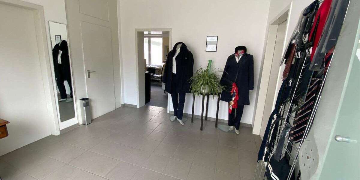 Gewerbeobjekt Düsseldorf Niederkassel - 395.000&euro; | Angebot:22279121