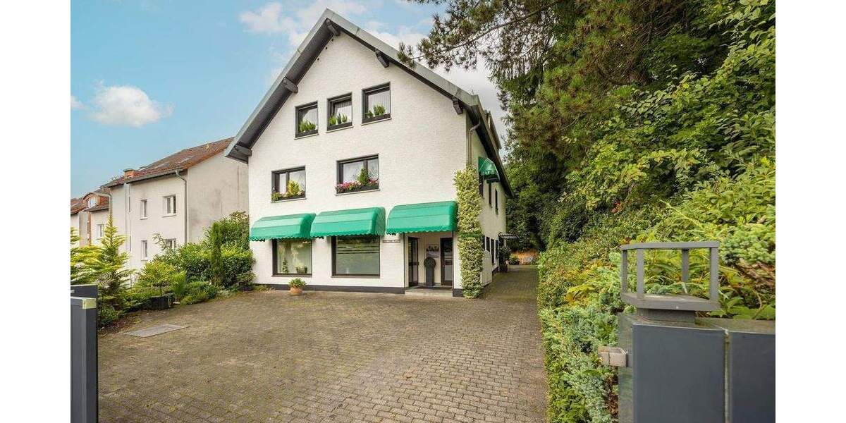 Einfamilienhaus Halver - 7 Zimmer, 238 m&sup2;, 559.000&euro; | Angebot:24424318