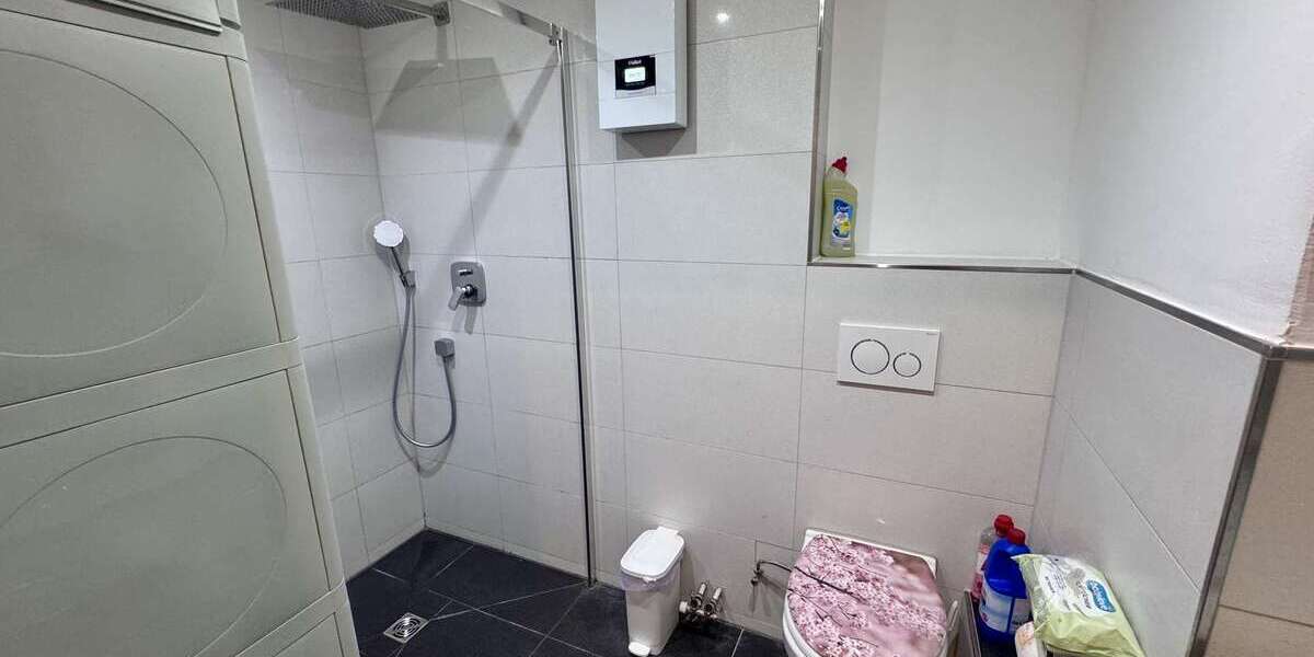 Traumhafte 3,5-Zimmer-Wohnung mit großem Balkon, herrlicher Aussicht, Garage und inkl.Einbauküche - Etagenwohnung Velbert Pöthen | Angebot:24740227