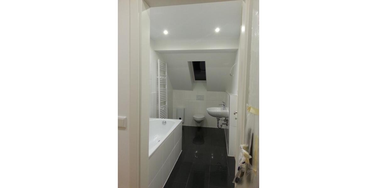 Dachgeschoßwohnung Neuss Furth-Mitte - 2 Zimmer, 50 m&sup2;, 550&euro; | Angebot:24573894