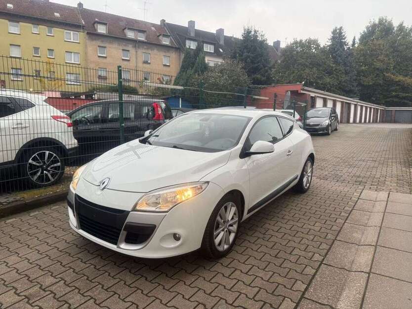 Renault Megane 197.000 km 3.800 € Essen 45143