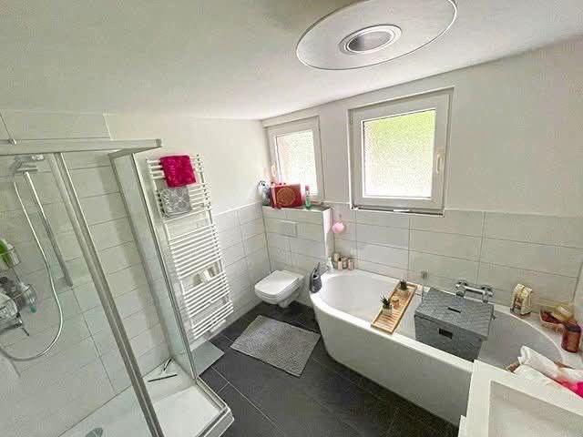 Etagenwohnung Solingen - 3 Zimmer, 75 m&sup2;, 185.000&euro; | Angebot:26019428