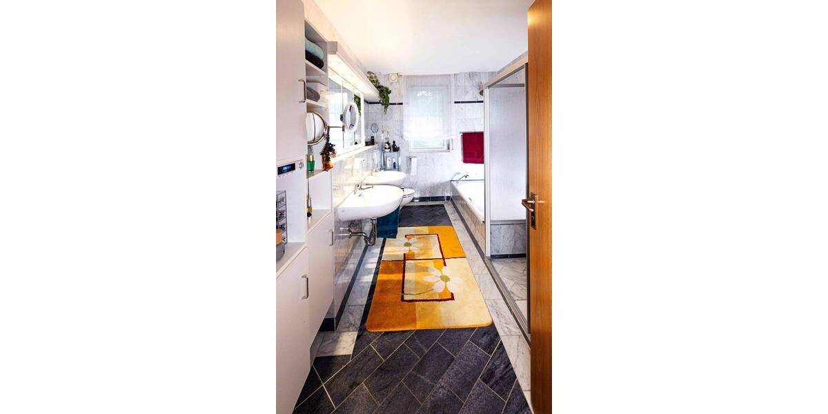 Mehrfamilienhaus, Wohnhaus Düsseldorf Oberbilk - 2.400.000&euro; | Angebot:21296073