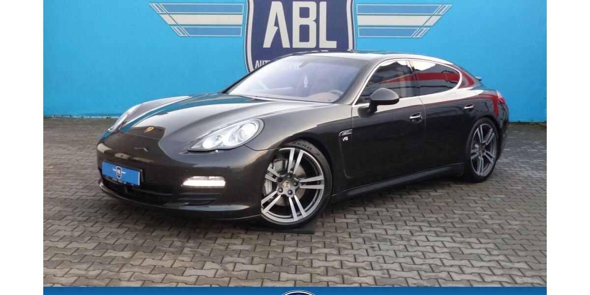Porsche Panamera 99.000 km 25.990 € Bergisch Gladbach 51429