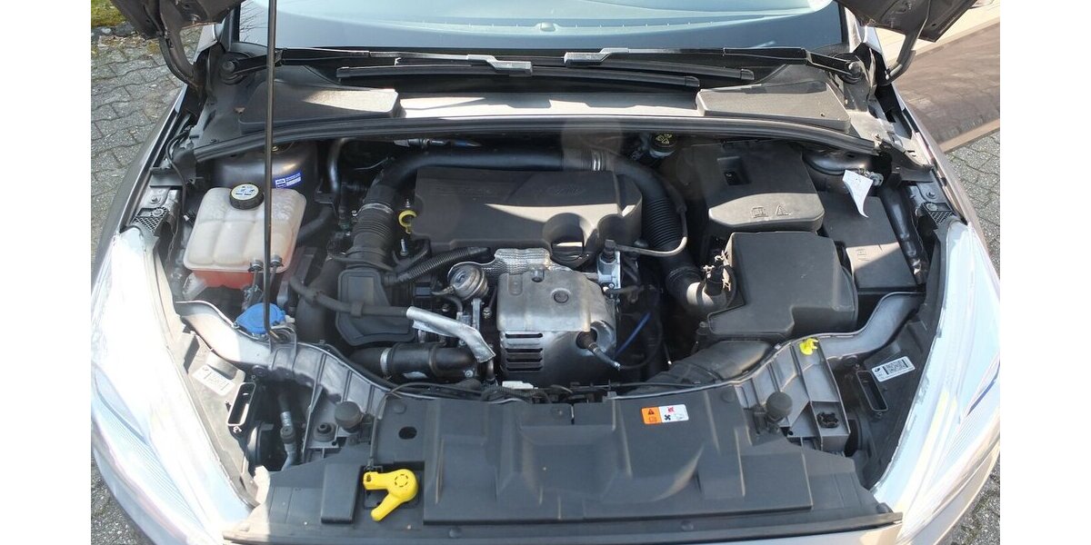 Ford Focus BLACK WEEK 25: KLIMAUTOMATIK PARKPILOT 118.919 km 6.908 € Köln 50858