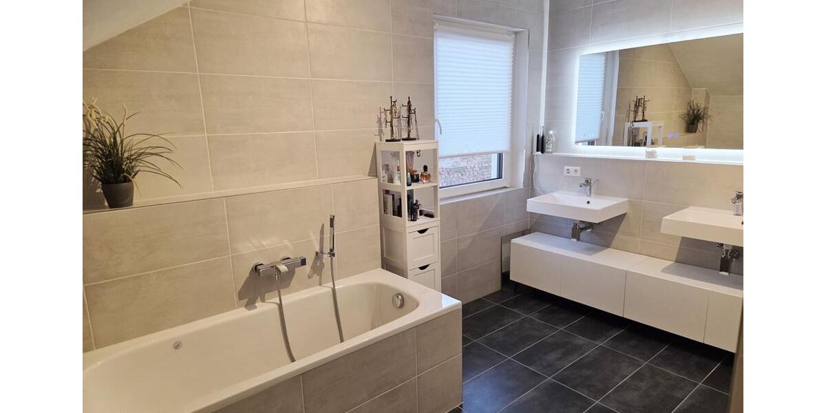 Einfamilienhaus Solingen Höhscheid - 5 Zimmer, 130 m&sup2;, 670.000&euro; | Angebot:24593273