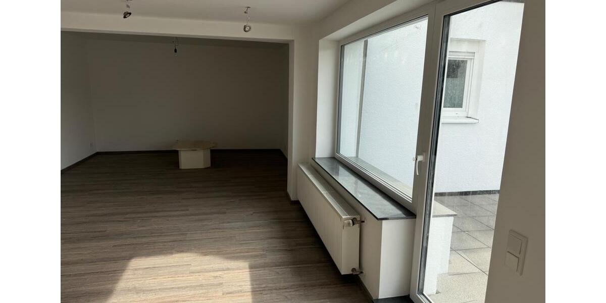 Erdgeschoßwohnung Ennepetal - 3 Zimmer, 110 m&sup2;, 840&euro; | Angebot:26636772