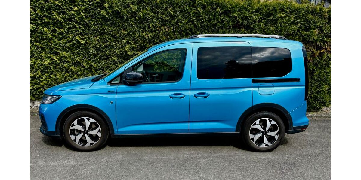 Ford Tourneo Connect 31.900 km 28.900 &euro; Köln 51147