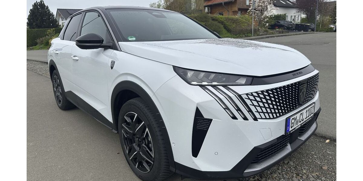 Peugeot 3008 25.921 km 31.450 &euro; Lindlar 51789