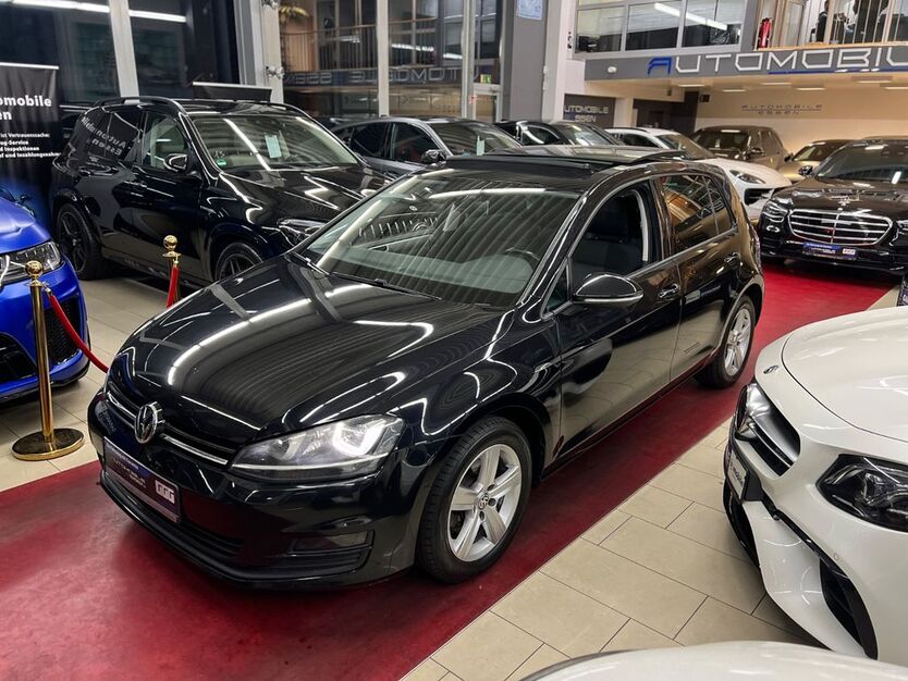 VW Golf 174.000 km 8.999 € Essen 45326