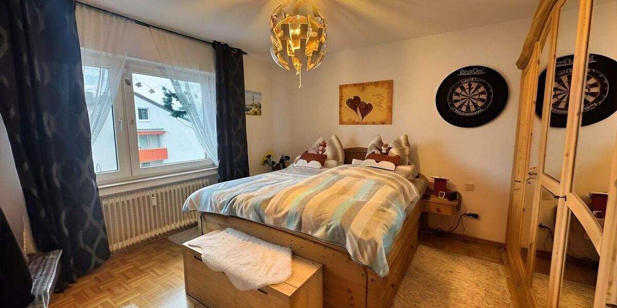 Etagenwohnung Wermelskirchen - 3 Zimmer, 95 m&sup2;, 259.000&euro; | Angebot:24812417