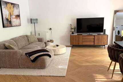 Wohnung Köln Kalk - 2 Zimmer, 90 m&sup2;, 1.200&euro; | Angebot:27686881