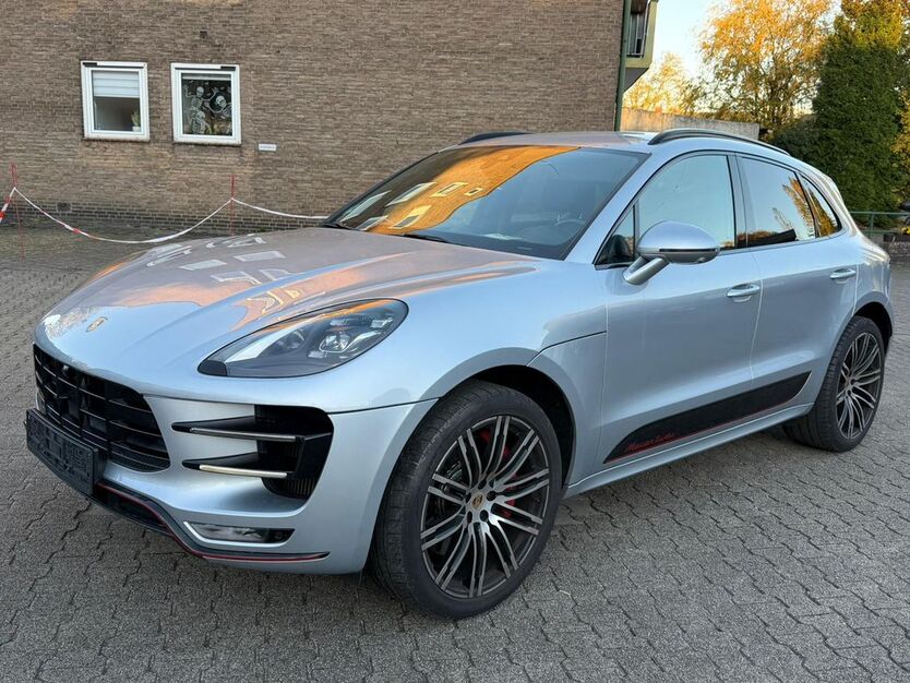 Porsche Macan 159.811 km 37.800 € Düsseldorf 40597
