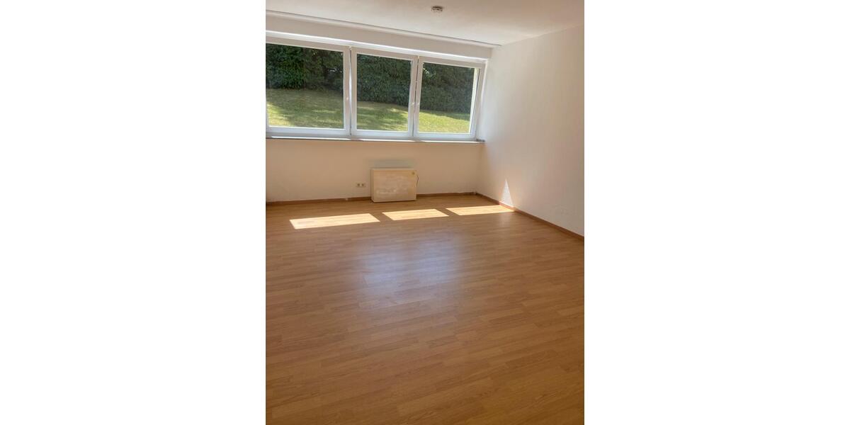 Erdgeschoßwohnung Velbert Velbert-Mitte - 4.5 Zimmer, 107 m&sup2;, 1.200&euro; | Angebot:27619636