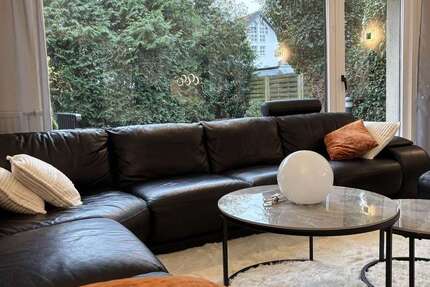 Haus zum Mieten in Düsseldorf 2.700 € 132 m² 6 zimmer