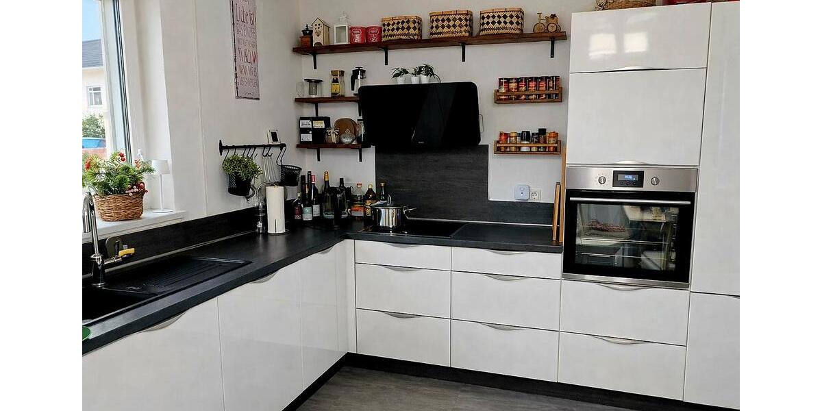 Einfamilienhaus Velbert - 5 Zimmer, 110 m&sup2;, 1.900&euro; | Angebot:24851142