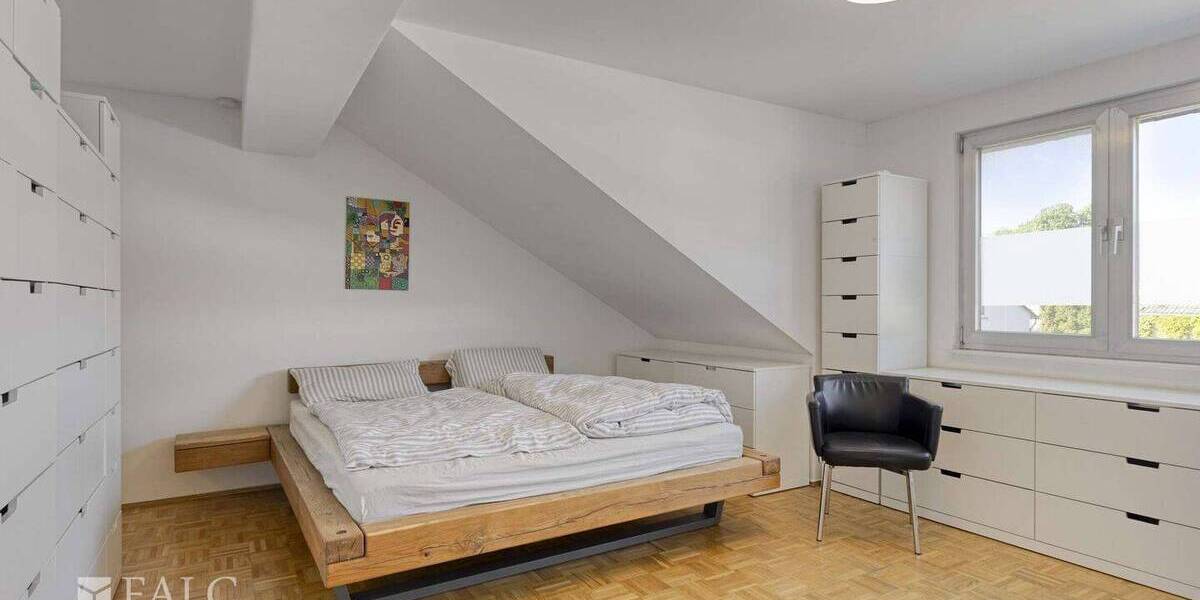 Etagenwohnung Köln Bocklemünd/Mengenich - 3 Zimmer, 110 m&sup2;, 469.000&euro; | Angebot:26475197