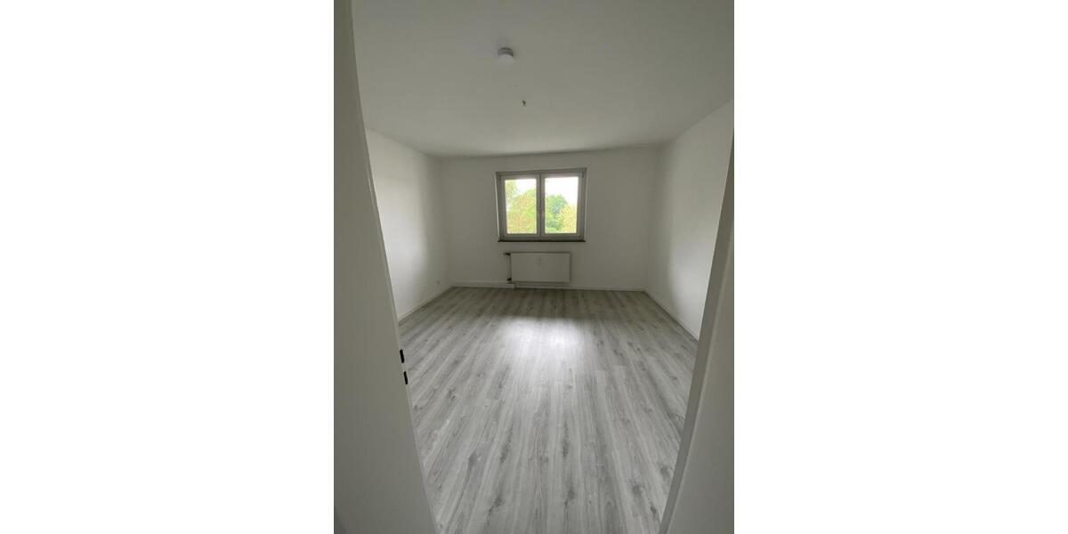 Etagenwohnung Remscheid Lüttringhausen - 3 Zimmer, 65 m&sup2;, 579&euro; | Angebot:26449922
