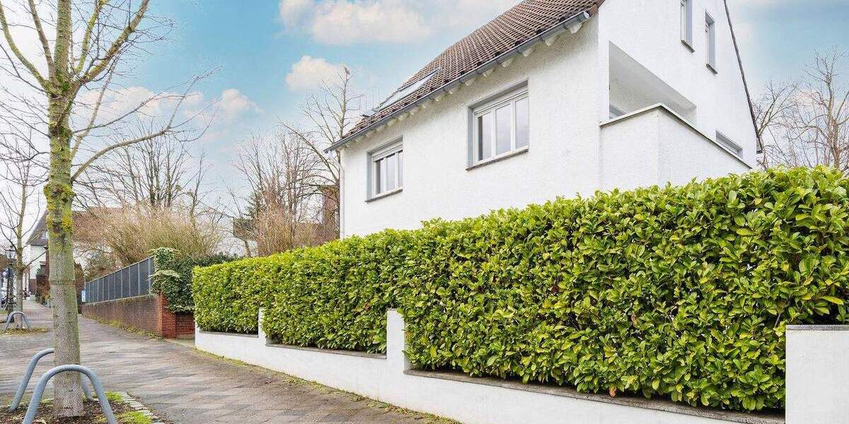 Einfamilienhaus Düsseldorf Gerresheim - 6 Zimmer, 195 m&sup2;, 4.640&euro; | Angebot:24610026