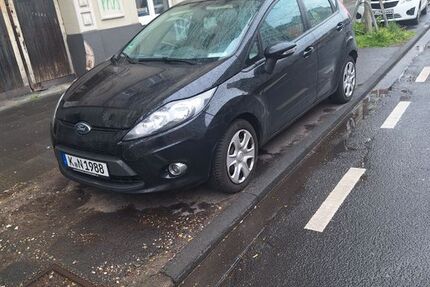 Ford Fiesta 205.000 km 2.350 &euro; Köln 51069