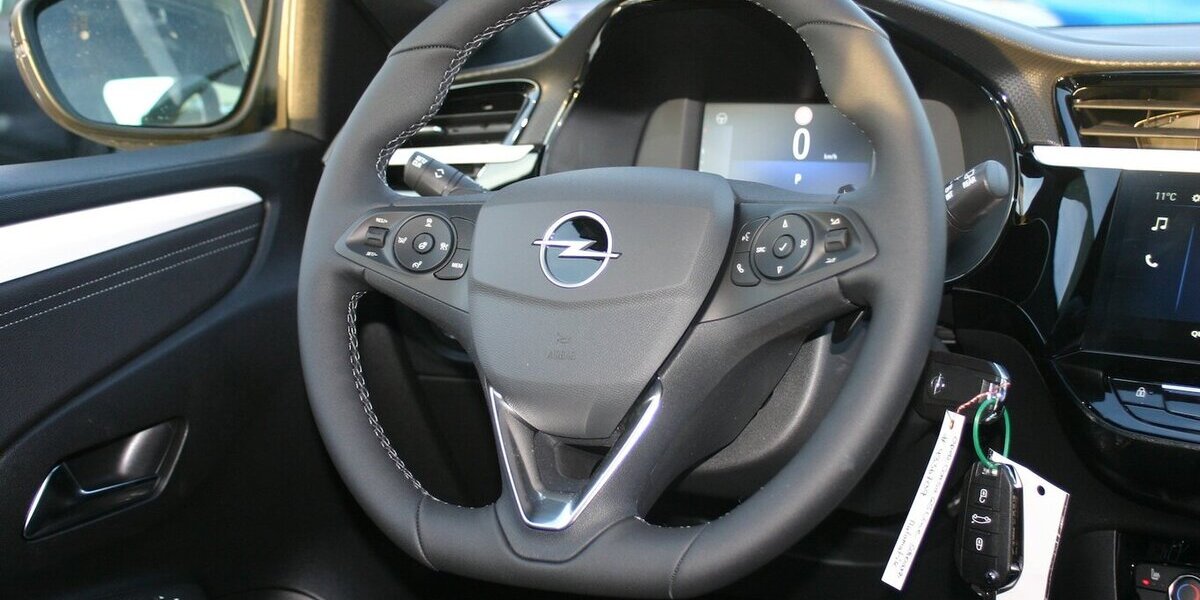 Opel Corsa GS Automatik|Voll-LED|Winterpaket| Kamera 25.137 km 17.590 &euro; Wermelskirchen 42929