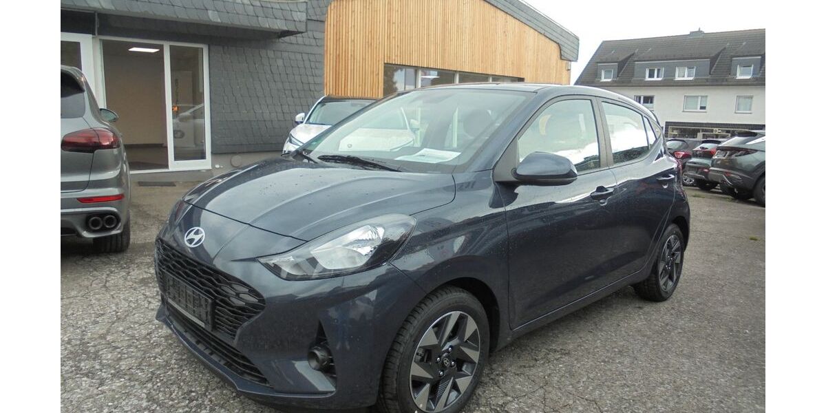 Hyundai i10 10.800 km 16.990 € Radevormwald 42477