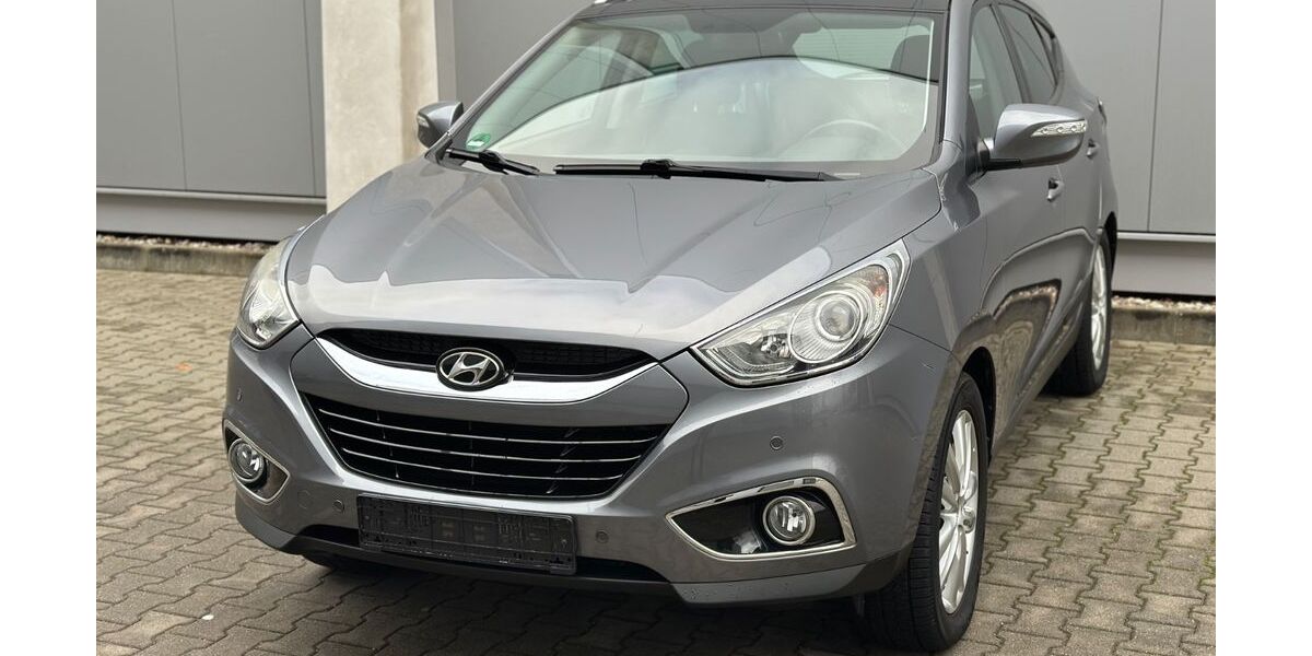 Hyundai ix35 118.000 km 9.790 € Düsseldorf - Bezirk 8 40231