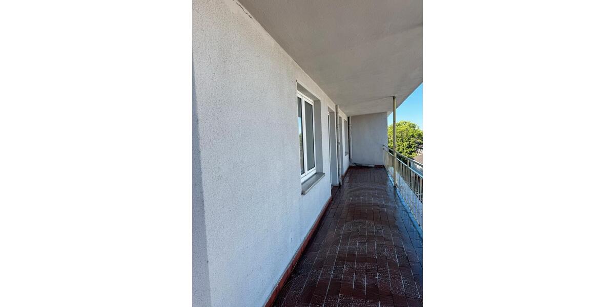 Dachgeschoßwohnung Köln Mülheim - 1 Zimmer, 107 m&sup2;, 640&euro; | Angebot:25992716