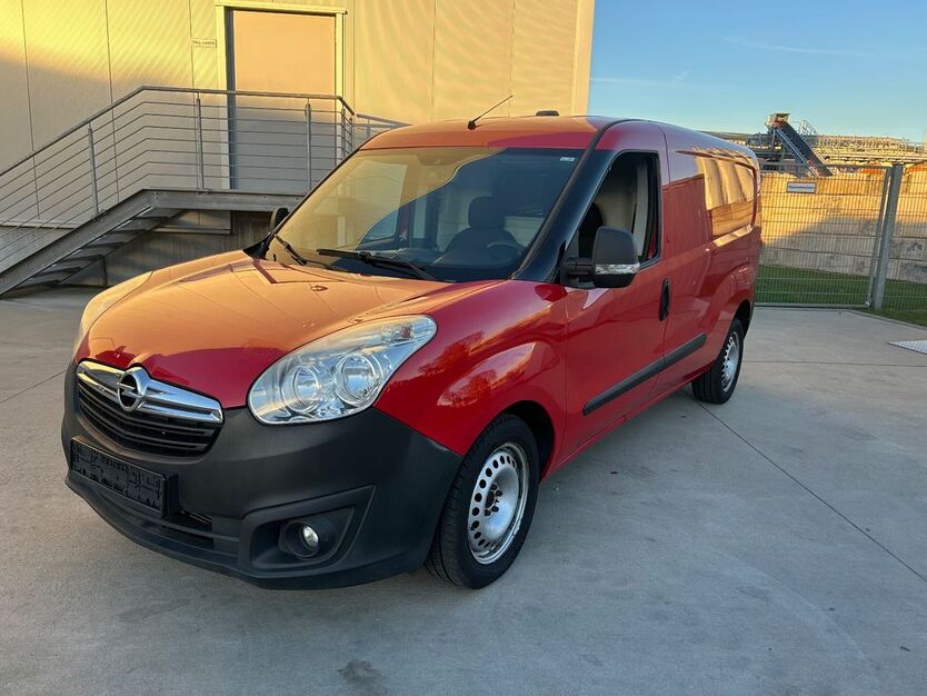 Opel Combo 180.098 km 4.700 € Essen 45326