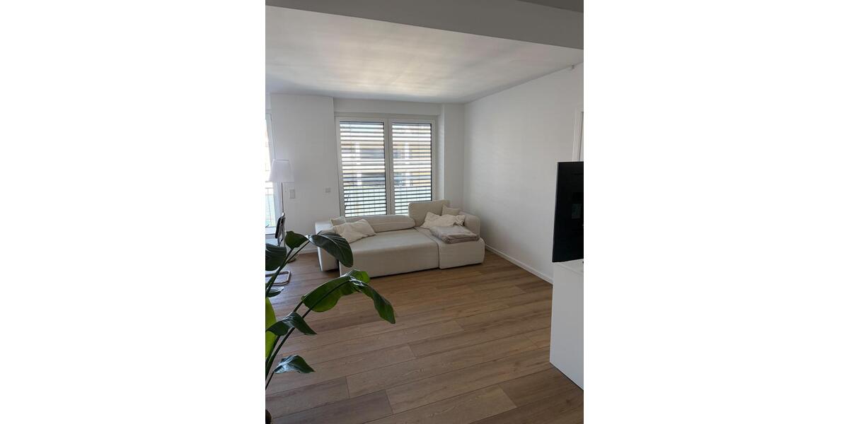 Etagenwohnung Düsseldorf Stadtmitte - 2 Zimmer, 56 m&sup2;, 990&euro; | Angebot:27623445