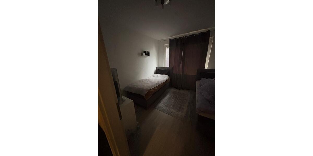 Etagenwohnung Wuppertal Unterbarmen - 5 Zimmer, 100 m&sup2;, 1.050&euro; | Angebot:26428156