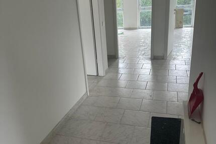 Gewerbeobjekt Leverkusen Bergisch Neukirchen - 1.500&euro; | Angebot:24677023