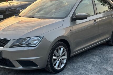 Seat Toledo 134.921 km 4.100 € Leverkusen 51371
