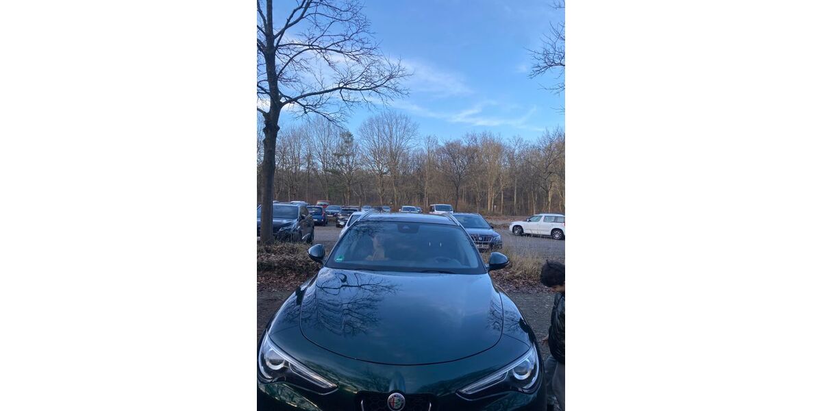 Alfa Romeo Stelvio 47.000 km 33.999 &euro; Köln 51067