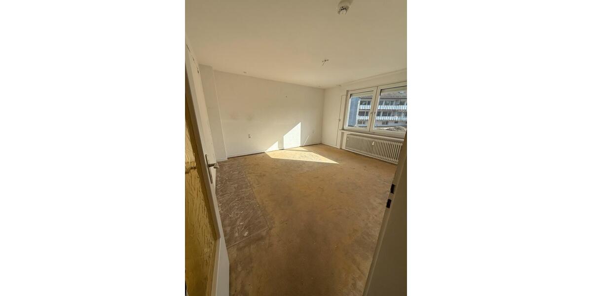 Etagenwohnung Wuppertal Lichtenplatz - 3 Zimmer, 100 m&sup2;, 1.570&euro; | Angebot:25900243