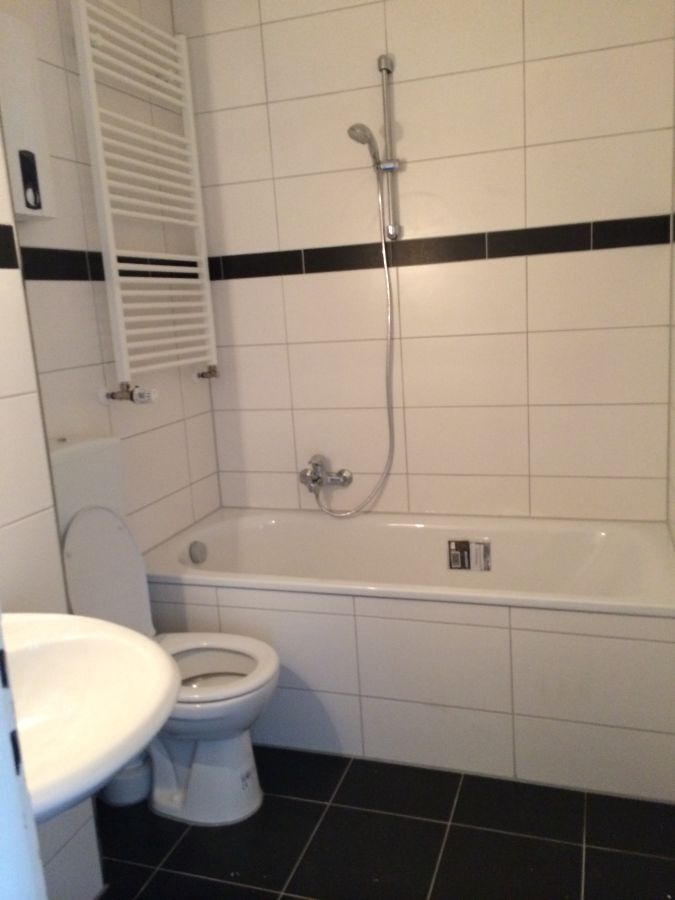 Provisionsfrei* Mehrfamilienhaus mit 4 Garagen in guter Lage 14 zimmer