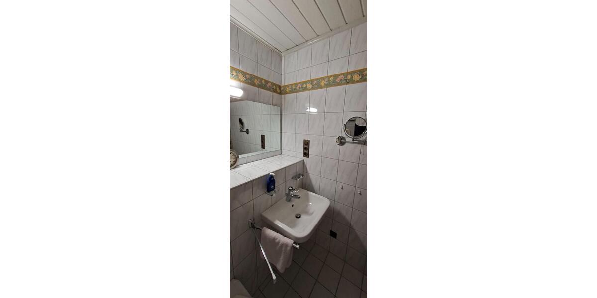 Hochparterre Solingen - 3 Zimmer, 102 m&sup2;, 234.000&euro; | Angebot:26765873