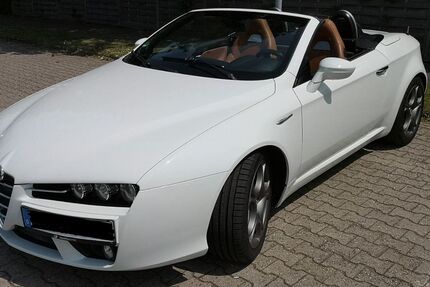 Alfa Romeo Spider 136.652 km 18.700 &euro; Pulheim 50259