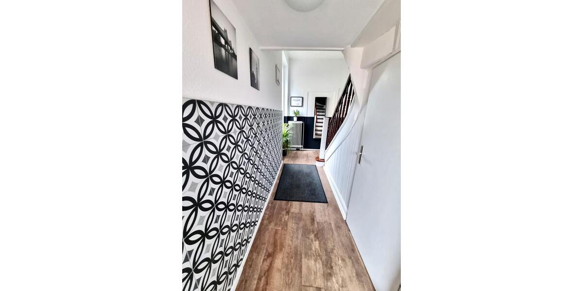 Dachgeschoßwohnung Solingen Wald - 2 Zimmer, 55 m&sup2;, 720&euro; | Angebot:26663996