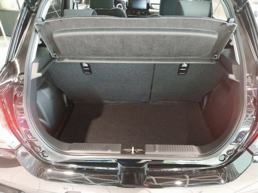 Suzuki Swift Comfort+ Allgrip Hybrid 6.000 km 21.980 € HAAN 42781