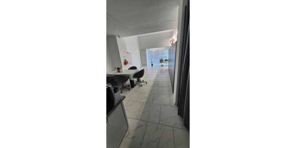 Gewerbeobjekt Düsseldorf Stadtbezirk 2 - 2.000&euro; | Angebot:24444105