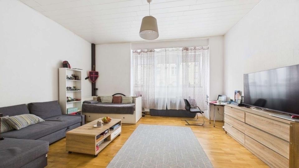 Renditestarkes Paket ca. 6 % - Vier Wohnungen in einem Haus.